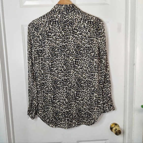 Equipment Reese Leopard Print Button Down Shirt Size XS - Picture 4 of 15